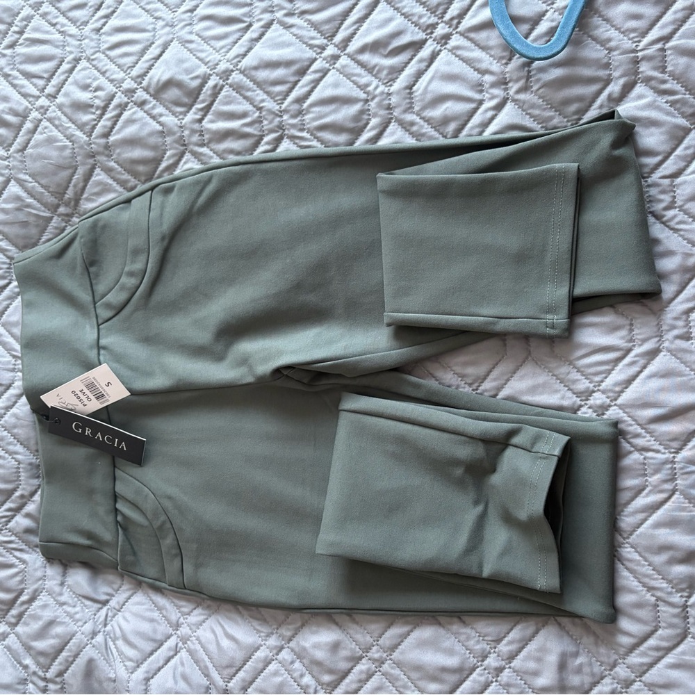 Gracia Women's Green Jeans